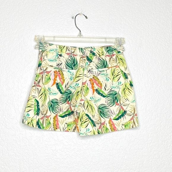 NWT ZARA Kid's Green Cream Leaf Floral Print High Rise Shorts Size 13-14 - Picture 2 of 6